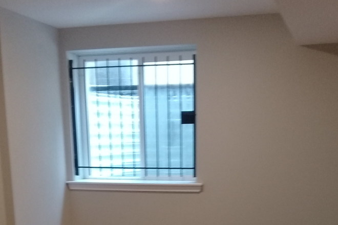 bedroom - Temple Villas - 1539 Fontain St, Unit A Apartments