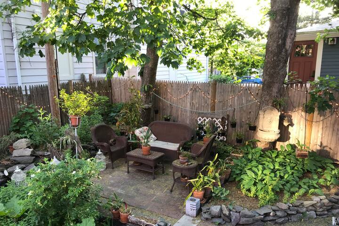 back yard area common seating - Furnished studio in heart of Cambridge tech/universities area. Apartments