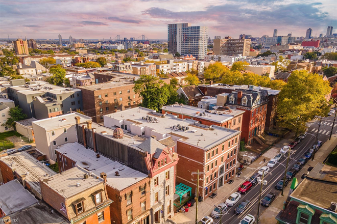 a0j1i000000guv6qae-017.jpg - 1519-21 N 16TH ST Unit 12 Apartments