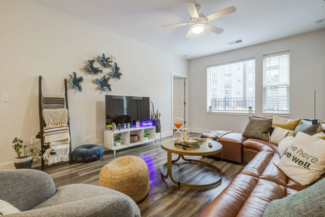 Common area in unit - The Union Blacksburg - Shared Unit with one other roommate (Females Only) Apartments