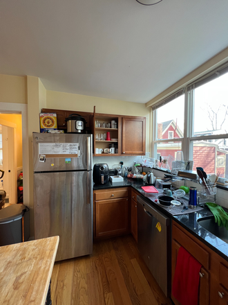 kitchen - Sun-Drenched 4 Bed / 2 Bath w/ LAUNDRY IN UNIT!! Avail 9/1/26!! Apartments