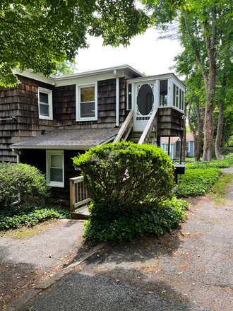 Private entrance - Sheldrake Ave & Bayview Terrace