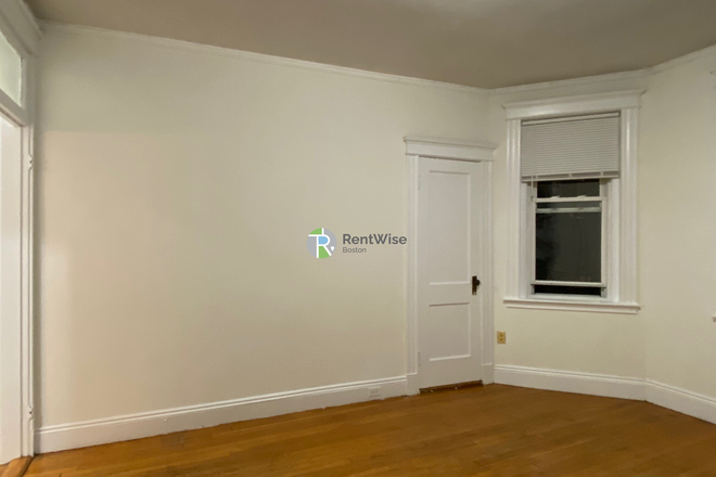 1 - SEPT 2026-amazing Studio, H/HW inc. Fitness Rm-No Broker Fee Apartments