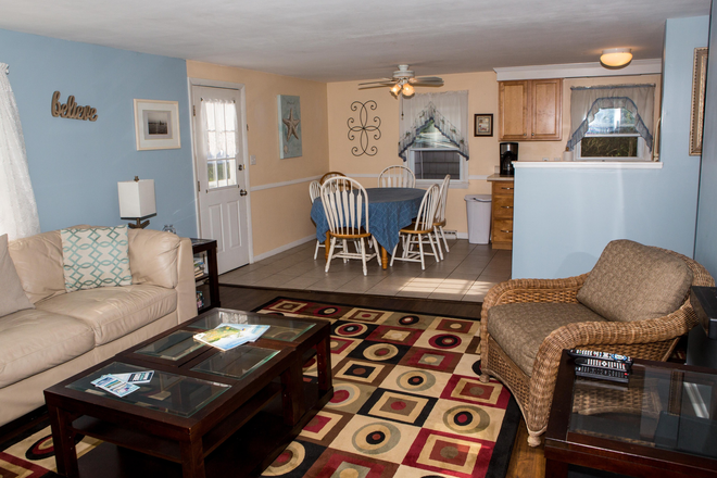 Kitchen - 89 Palm Beach Ave. Briggs Farm Narragansett House