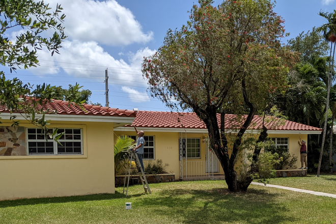 Front Street View - SPACIOUS 3BR/2BA Duplex – Walk to UM & Metrorail - Ideal for 3 Roommates - $4500