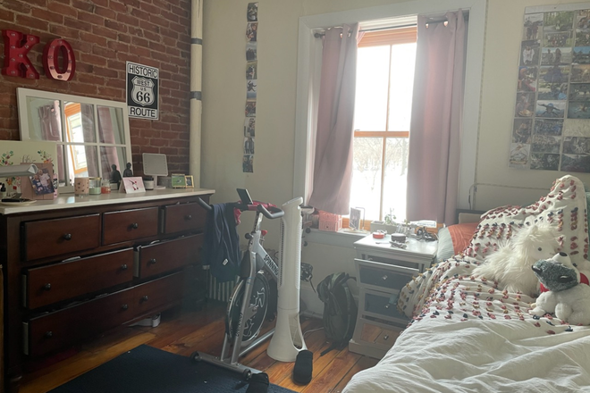 Bedroom - FENWAY 2 BED HEMENWAY ST ACROSS FROM THE MFA CLOSE TO NU-WIT 09/01 Apartments