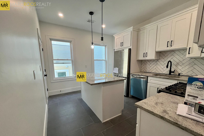 Call NOW for showings! 617-236-8550 - CALUMET ST - STUNNING HIGH END 4BR RENO ON MISSION HILL! AVAIL *9/1/2026* W/ 2 BATH, IN UNIT LNDRY! Apartments