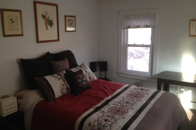 Bedroom - Furnished 1BR apt-Moore St-Princeton