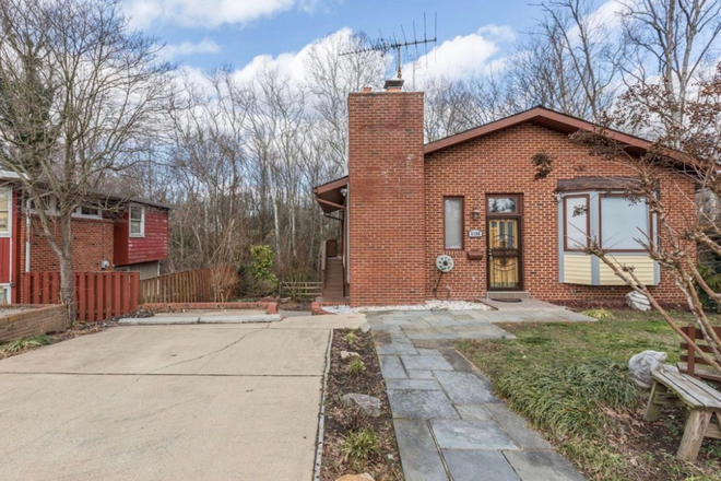 Front - 4BR/2BA Cul-de-Sac Home Near UMD – Available mid-July