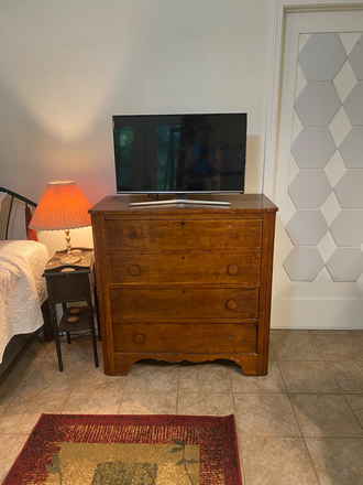 Dresser - East Lake Commons CoHousing Community/Small Efficiency Apartment