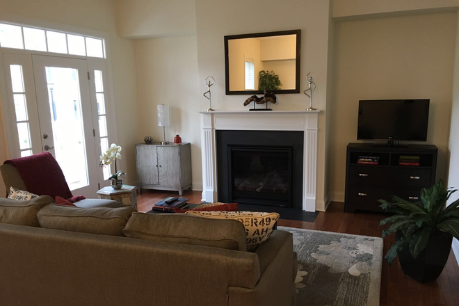 Living Room - 2b2b Modern Apt Available on Storrs Campus