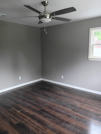 BEDROOM - RENOVATED SHARED LIVING ON BUS LINE House