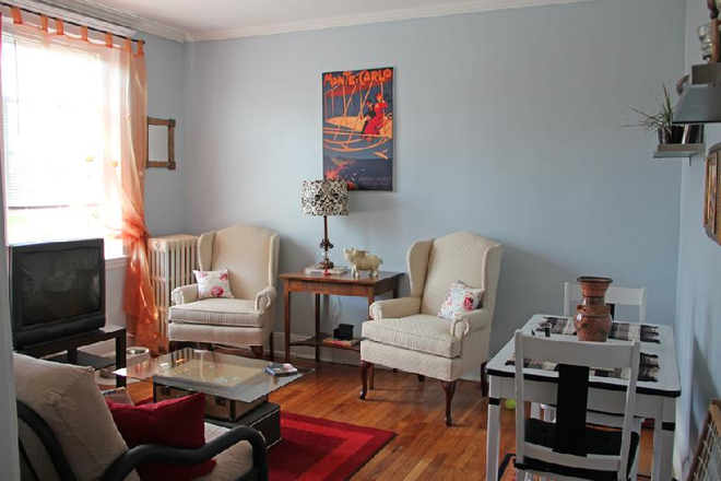 living room - Spacious Allston 1 bed available now Apartments