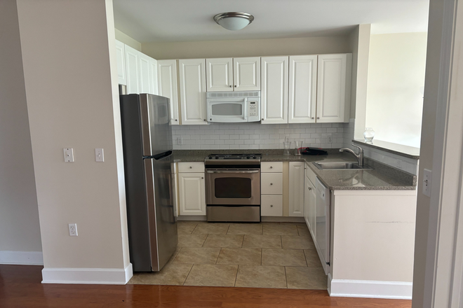Kitchen - 2BR apt-Spring St-Princeton