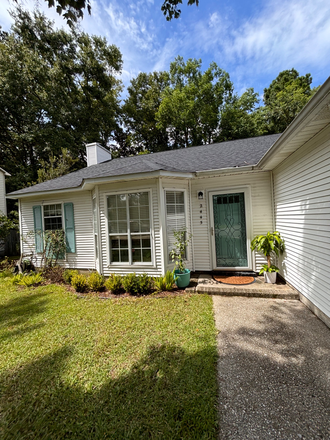 Front of house - Charming 3 bedroom 2 bath for rent House