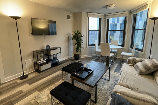 Living room - Varsity on K Apartments