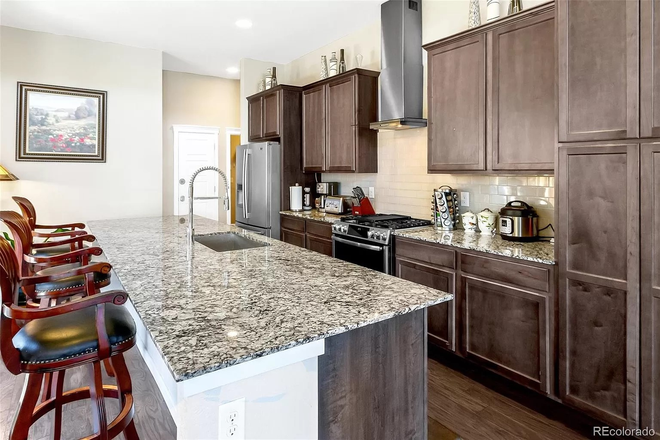 Kitchen - 1 bdrm+attached private bath in lovely furnished 5bd/4ba home in Central Park