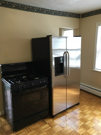 Call NOW for showings! 617-236-8600 - CHETWYND RD - LRG RNOVATED 3BR/1BA NEAR TUFTS AVAIL *6/1/2027* W/ FREE IN UNIT W/D, TNDM PRKNG, EIK Apartments