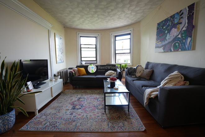 1 - SEPT 2026-Amazing Washington Sq 4 bed, H/HW inc. Pet friendly. No Fee! Apartments