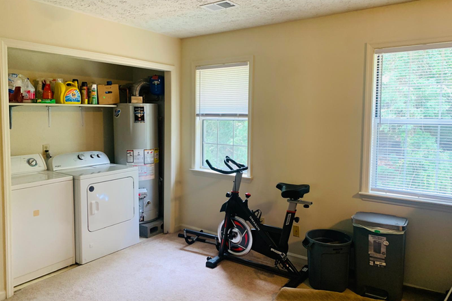 hall - Room Available for Sublease - September 15, 25 to June 13, 26