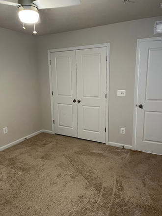 Bedroom Closet View - **ROOM FOR RENT!!!** ALL UTILITIES INCLUDED IN PRICE!!** House