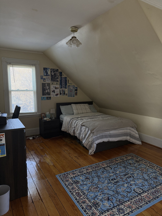 Bedroom - Mission Hill Summer Sublet