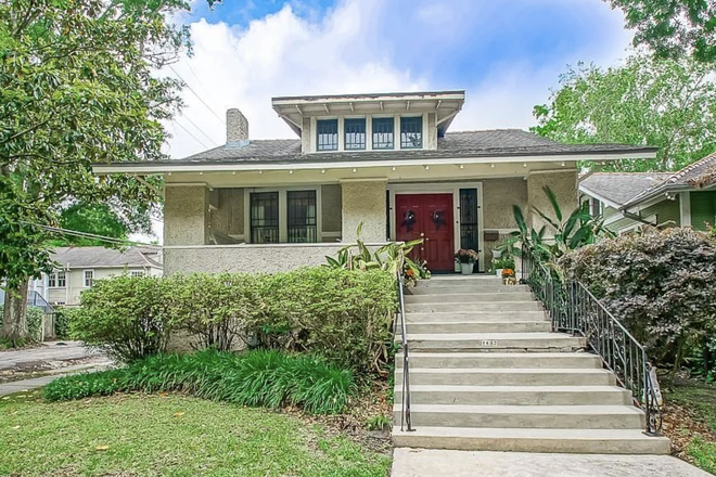 Outside Street View - SUMMER AND/OR FALL SUBLEASE AVAILABLE MINUTES AWAY FROM TULANE'S CAMPUS Duplex