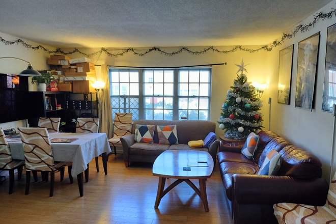 Common Area - Summer Sublet Starting from May 1st Apartments