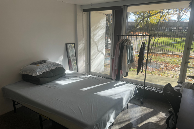 Living room - Just 950$ for one bedroom！From 12/11 to 1/26 Apartments