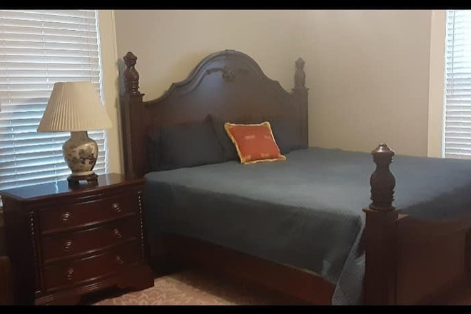 Master Bedroom - Birdsong Cottage- very near Atrium Health Wake Forest Baptist Hospital