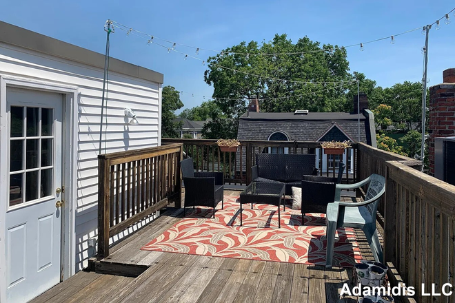 Roof Deck - Massive 4 Bed 2 Bath! Roof deck!!