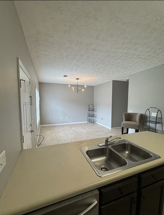 Living room - Park Place Apartments