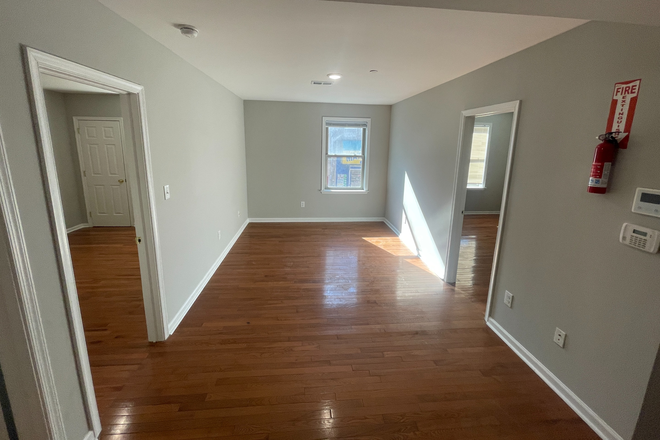 living room - 1401 N. 15th St. Apartments