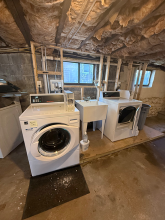 - - LUXURY TUFTS HOUSING FOR 6/1/2027 Apartments
