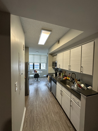 Kitchen - University View II Apartments