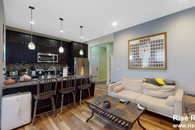 kitchen - **AVAILABLE FOR 9/1 --4 BED/2 BATH ON CHESTER ST** Apartments