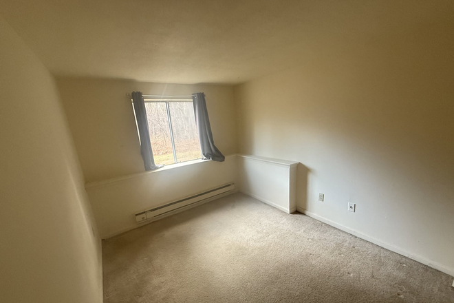 Bedroom (Furnished) - Woodhaven Apartments
