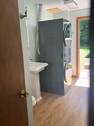 basement bathroom - Spacious 2+ Bedroom Apartment for Rent  - 10 miles from UMass