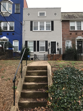 Photo - Large Fully Furnished Burleith Townhouse Available for 2027-2028 School Year