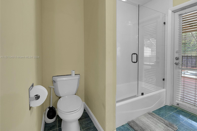 share bathroom - furnished room with private bathroom House