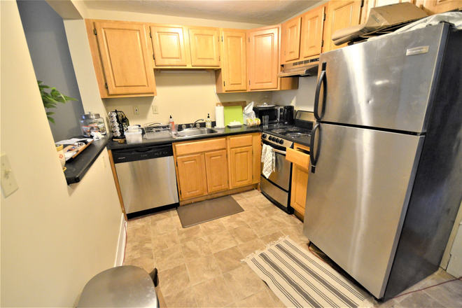 Kitchen - Recently Renovated  2 Bedrooms updated kitchen and bath in Kenmore Sq 9/1 Apartments