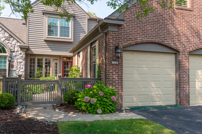 Front entry gate, 2 car attached garage is on the right, upstairs second bedroom overlooks entry garden.. - Relocating to Ann Arbor Area for work or sabbatical? Live here-10 min to UofM, 15min to WCC, 25 mi