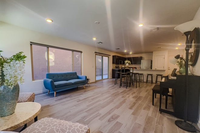 Living Room - Impeccable House for Rent near U of A