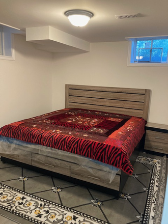 Room 1 is available for $1000/month - Room for rent near UTSC, less than a 5 minute walk from campus, for female UTSC students only