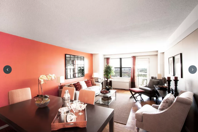 living room - LOCATION!! 2 Bed / 1.5 Bath. near campus available 1/20/2024!! Heat, AC and Gas included!! Apartments