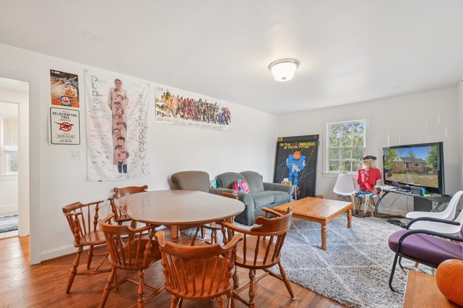 Common area - 8305 48th Ave House