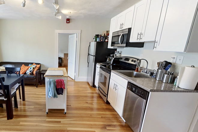 1 - SEPT 2026-Amazing Cambridge 2 bed, Student Ok, Easy MBTA, No Fee! Apartments