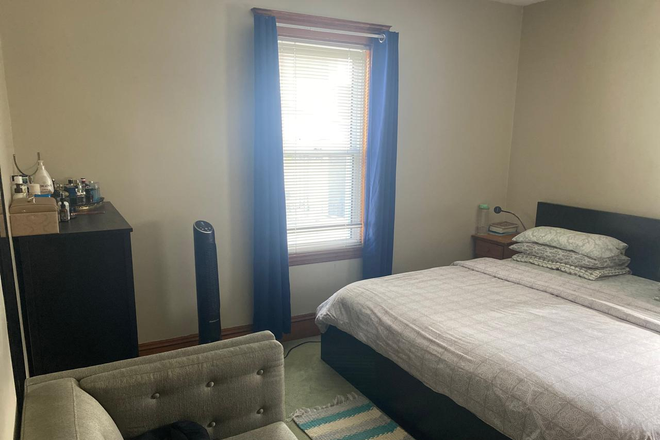 Bedroom1 - Spacious 2BR Near Tufts – Winter Sublet, Walk to Campus! Duplex
