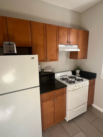 Call NOW for showings! 617-236-8600 - COMM AVE - PACKARDS CORNER 1BR SPLIT FOR 2 PPL AVAIL *9/1/2035* W/ H&HW INC, LNDRY IN BLDNG! Apartments