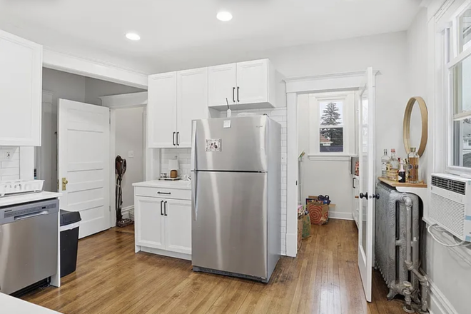 Kitchen - Pantry - Renovated duplex 1 block from campus - 4 bedrooms, 2 bath Duplex